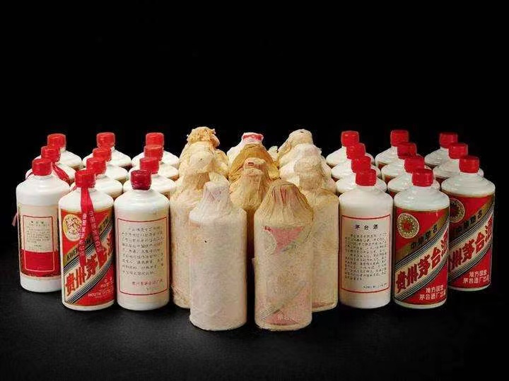 东丽日照岚山回收酒价格哪里回收(附近上门回收茅台酒）?